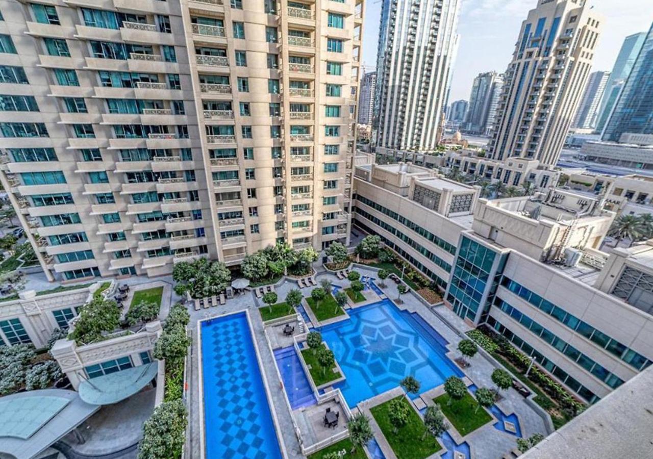 Signature Burj Khalifa View Residence Dubai Eksteriør bilde
